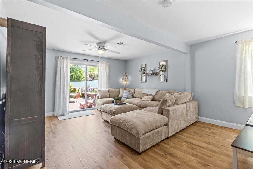 Welcome to this beautifully maintained 4-bedroom, 2-bath ranch - photo 20