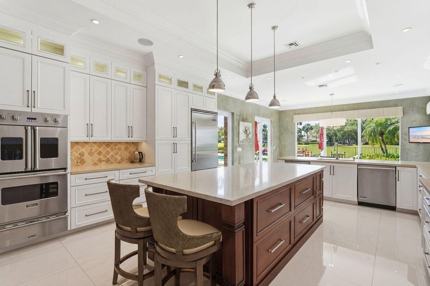Set along one of Delaire Country Club's most coveted double - photo 29