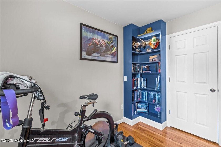 Welcome to this beautifully maintained 4-bedroom, 2-bath ranch - photo 33