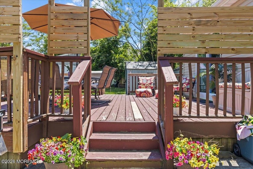 Welcome to this beautifully maintained 4-bedroom, 2-bath ranch - photo 40