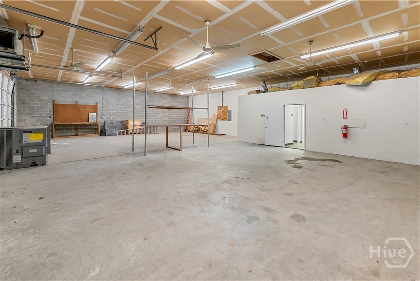 Flex space with multiple offices, break room, 2 restrooms and - photo 22