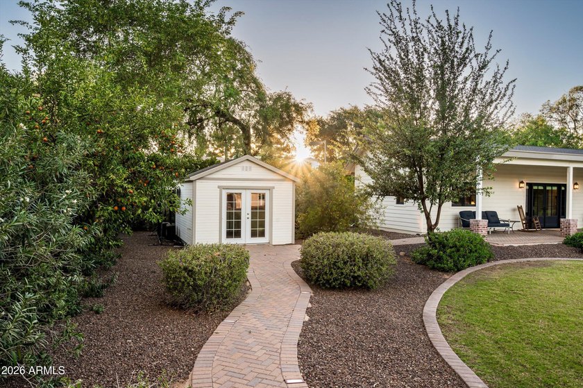 Over an acre. Detached guest house. Pickleball court. No HOA - photo 45