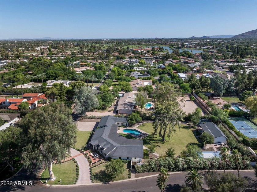 Over an acre. Detached guest house. Pickleball court. No HOA - photo 55