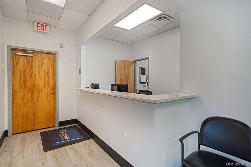 Rare opportunity to OWN professional office space on Main Street - photo 15