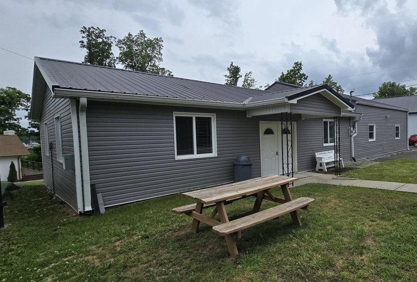 Picture yourself and your family on your new front porch - photo 17