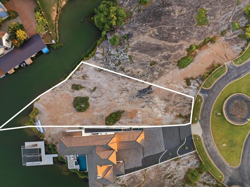 Discover an exceptional opportunity to build your dream - photo 10