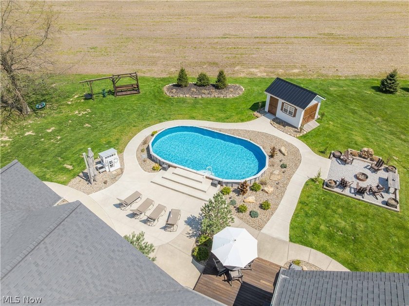 A once in a lifetime opportunity is now yours. This peaceful and - photo 26