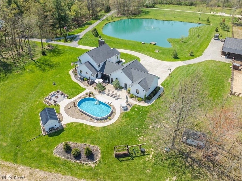 A once in a lifetime opportunity is now yours. This peaceful and - photo 27