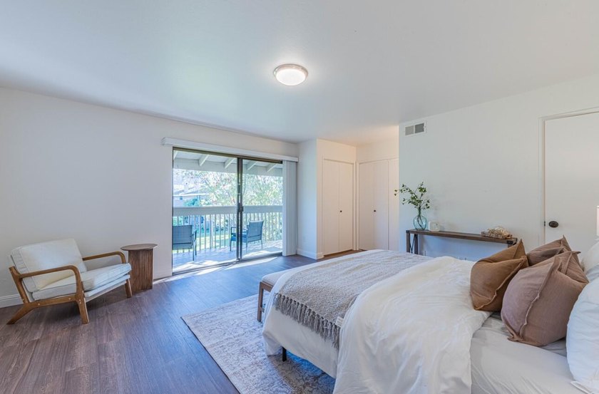 One of the largest updated Arroyo Carmel residences currently - photo 21