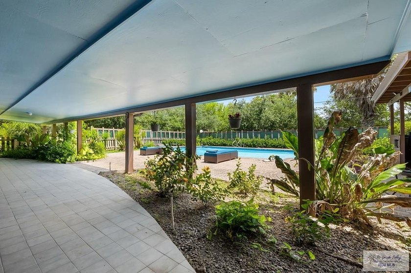 Nestled in the heart of San Benito, this stunning resaca-front - photo 33