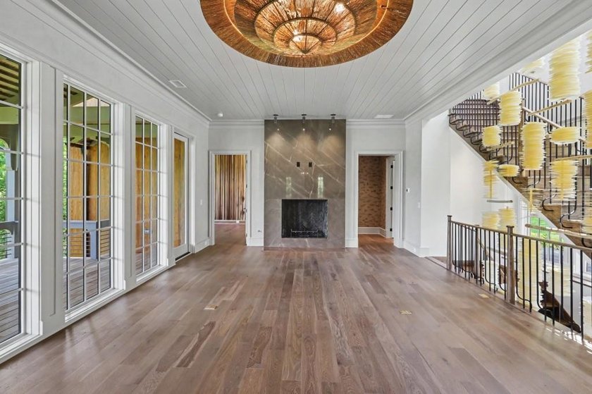 *$50,000 Builder Incentive for contracts binding by Labor Day - photo 5