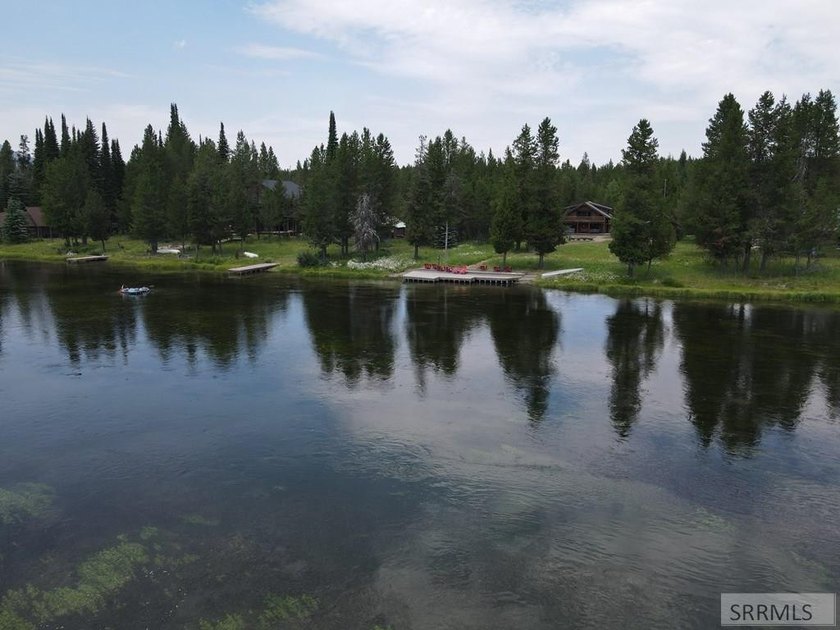 Welcome to one of Island Park's rarest riverfront opportunities - photo 12