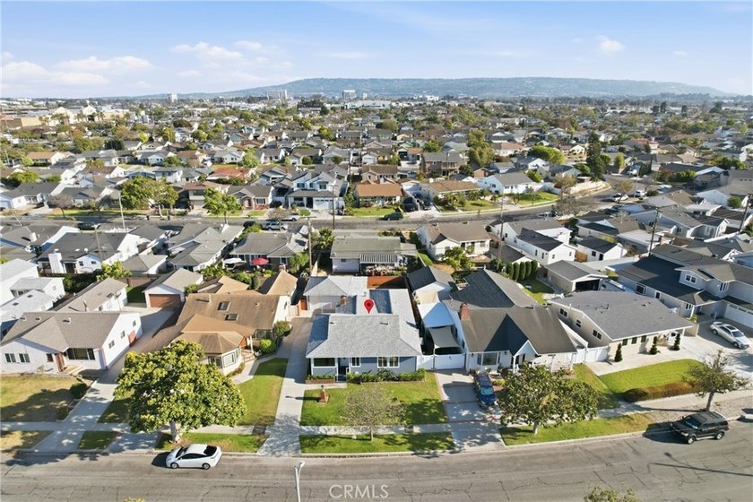 Location, location, location! Welcome to this beautifully - photo 31