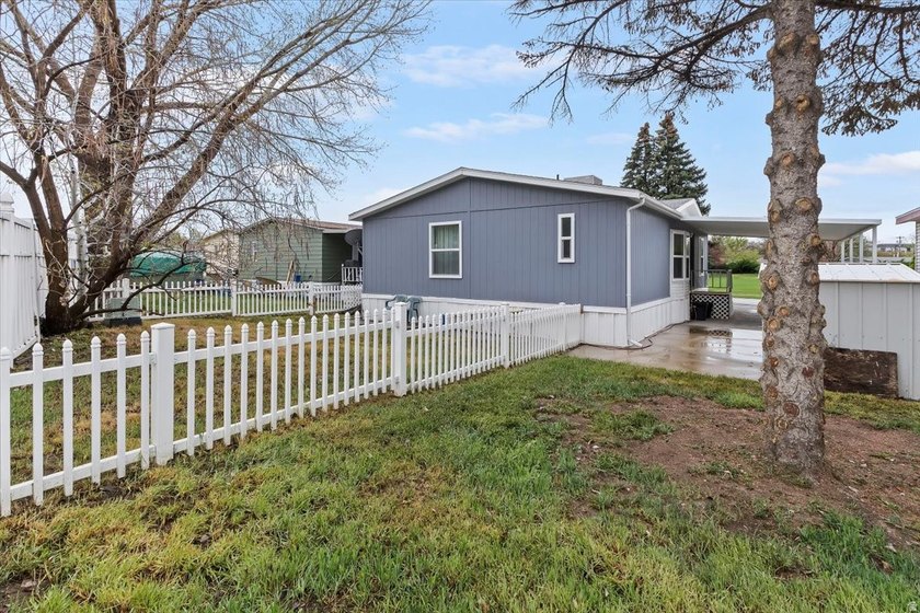 HONEY STOP THE CAR!!! THIS IS THE ONE! This property is the best - photo 13
