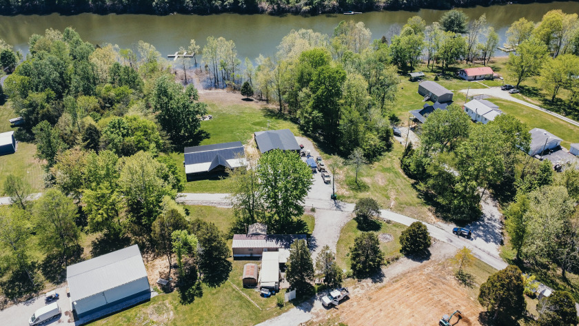 Heather Keith, Realtor  502.345.3052 - photo 30