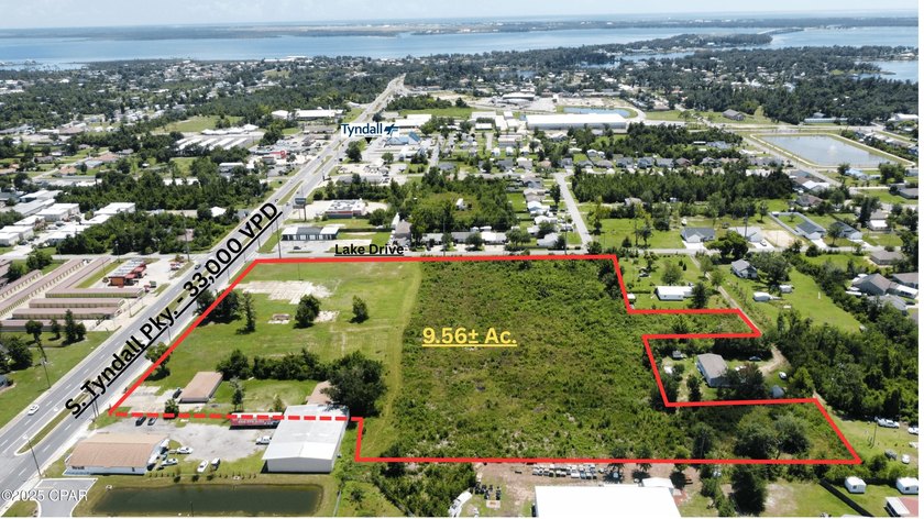 Prime Commercial property on Tyndall Parkway strategically - photo 4
