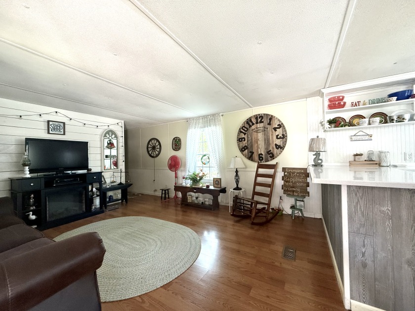 Heather Keith, Realtor  502.345.3052 - photo 8
