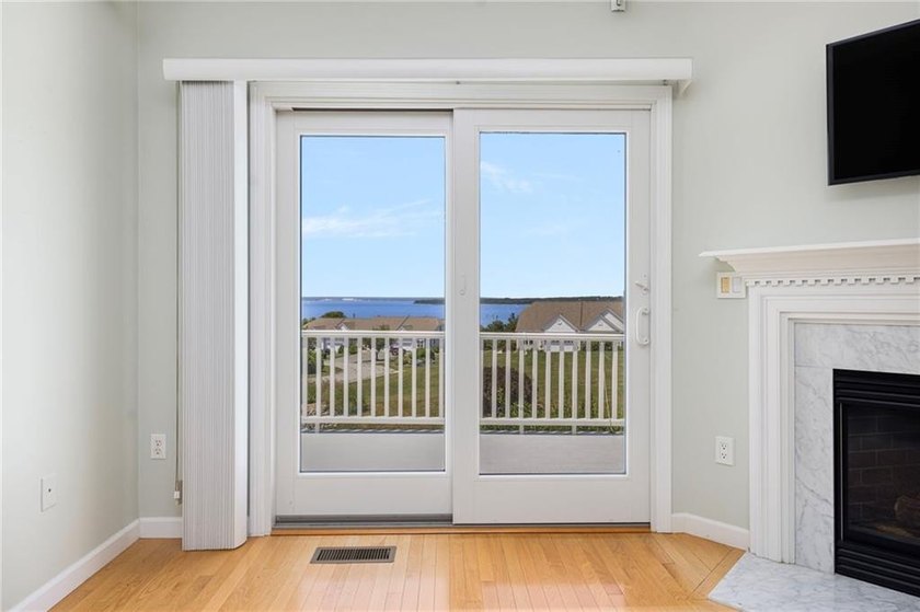 We invite you to explore this expansive end-unit - photo 12