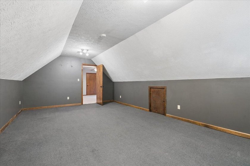 Tucked away on 6 beautifully private acres in Campbell County - photo 28