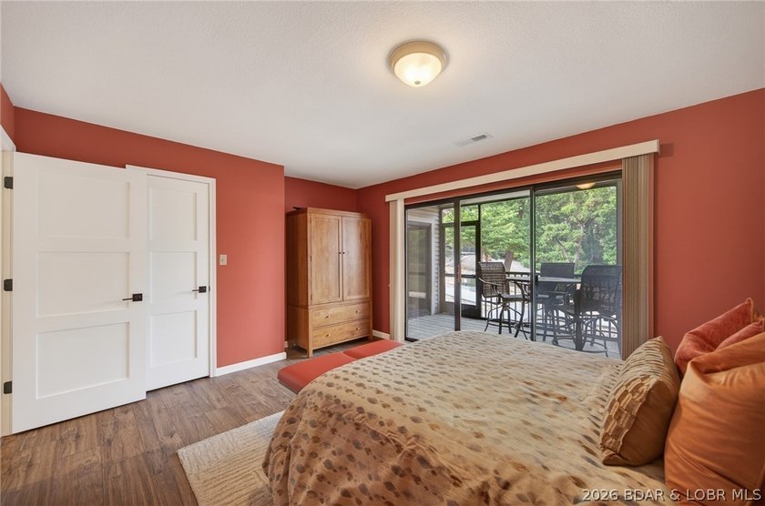 Welcome to the Family Friendly 11 West, where convenience and - photo 31