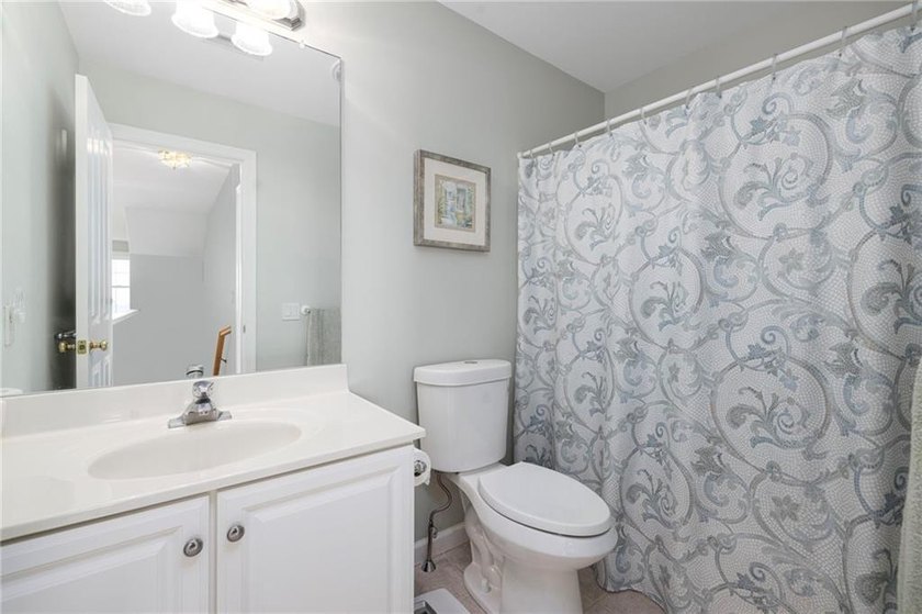 We invite you to explore this expansive end-unit - photo 35