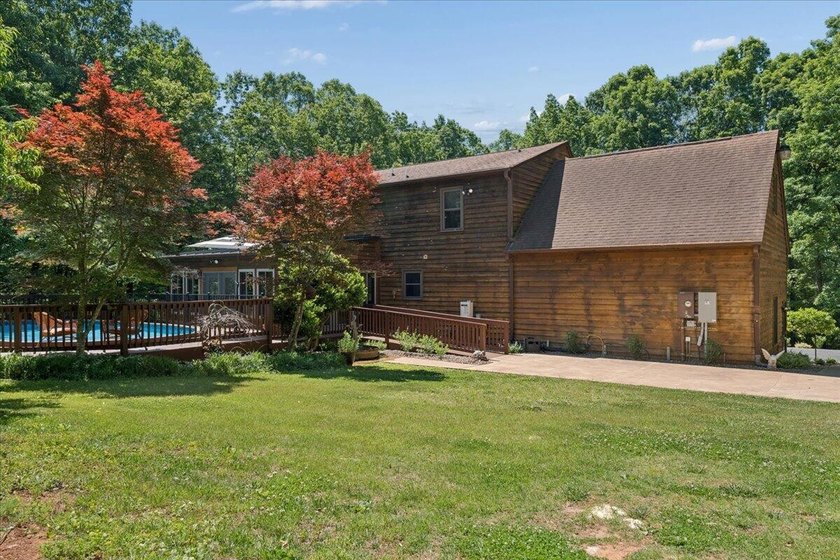 Tucked away on 6 beautifully private acres in Campbell County - photo 38