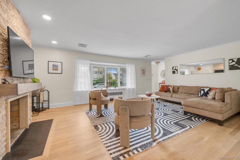 Move Right Into This Updated 4 Bedroom, 3 Bath Expanded Ranch in - photo 3