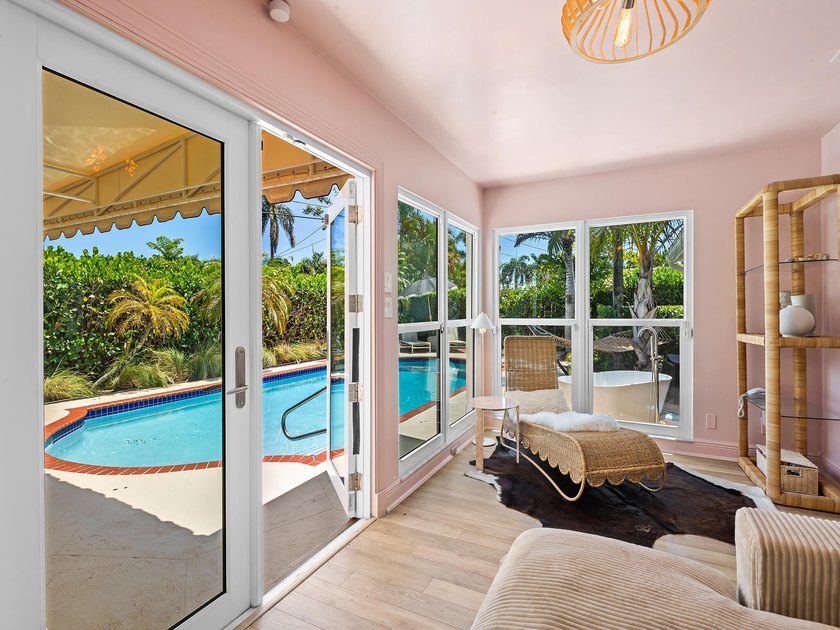 Tastefully updated 3/2 residence on a quiet, walkable street in - photo 12