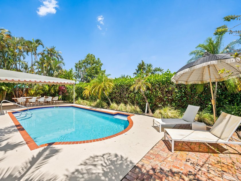Tastefully updated 3/2 residence on a quiet, walkable street in - photo 16