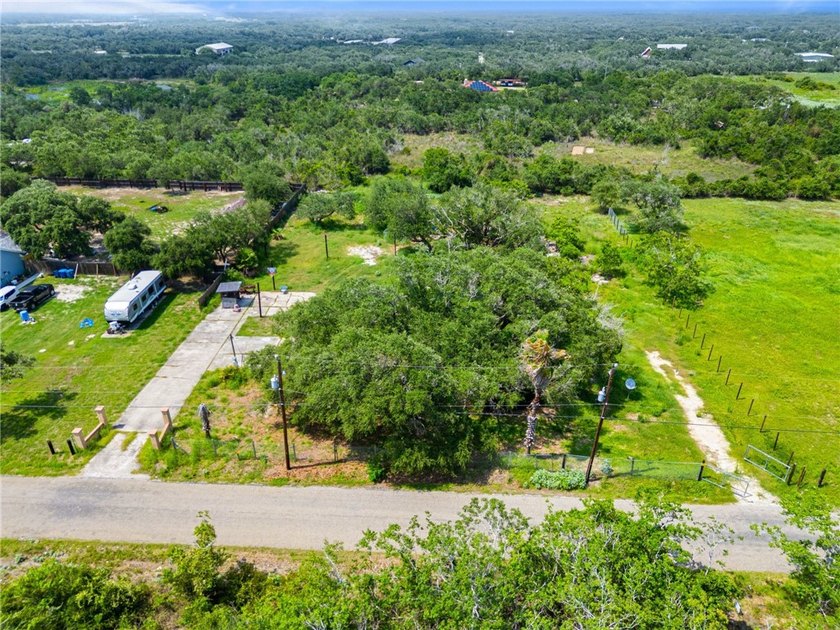Acreage, privacy, and location! It doesn't get much better than - photo 3