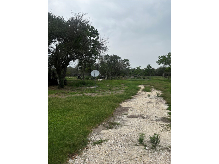 Acreage, privacy, and location! It doesn't get much better than - photo 7