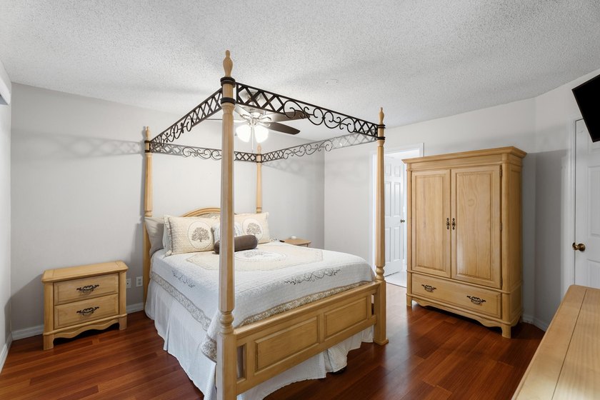 This beautiful, well loved 3 bed + office CBS home offers the - photo 15