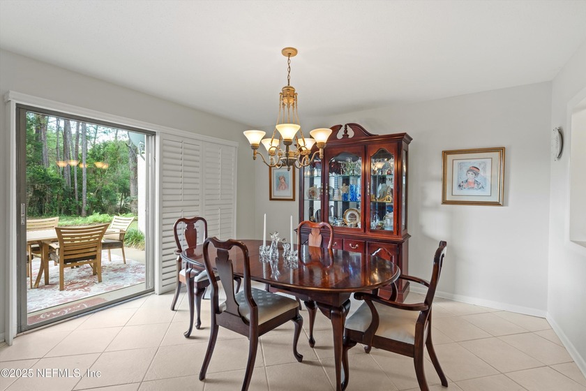 New roof, newer windows! Enjoy resort living in this lovely and - photo 4