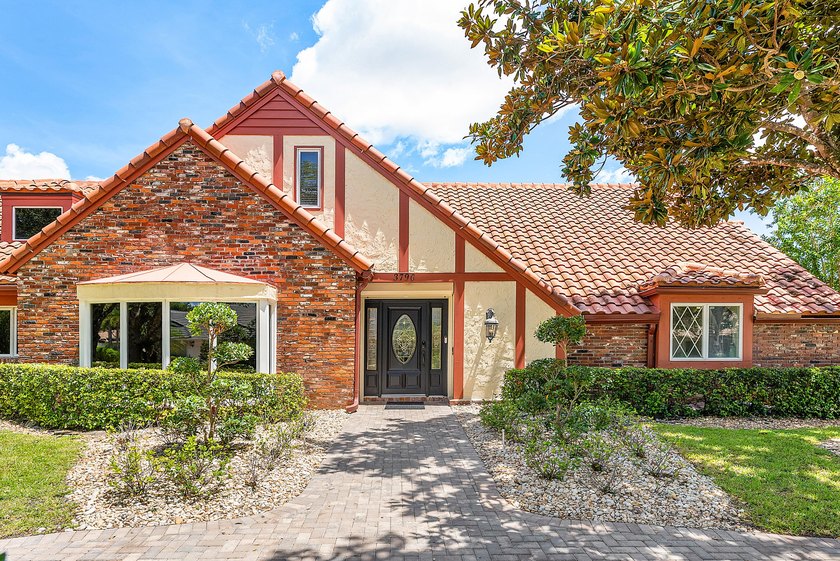 Experience refined living at 3790 Kings Way, a stunningly - photo 12