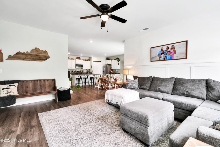 $5,000 TOWARD BUYER CLOSING COST + 2-10 HOME WARRANTY INCLUDED! - photo 19