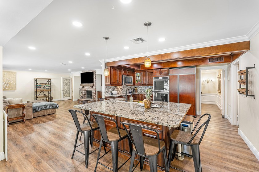 Experience refined living at 3790 Kings Way, a stunningly - photo 23