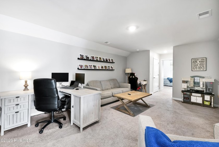 $5,000 TOWARD BUYER CLOSING COST + 2-10 HOME WARRANTY INCLUDED! - photo 28