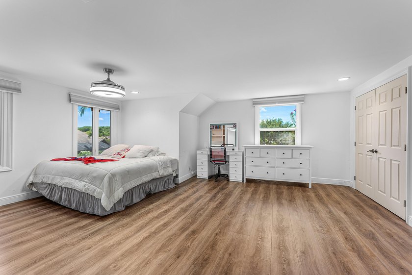 Experience refined living at 3790 Kings Way, a stunningly - photo 29
