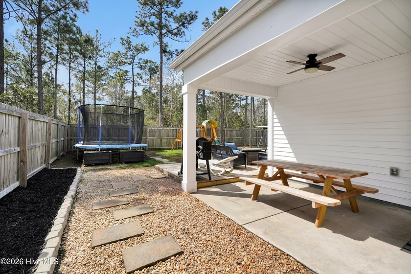 $5,000 TOWARD BUYER CLOSING COST + 2-10 HOME WARRANTY INCLUDED! - photo 33