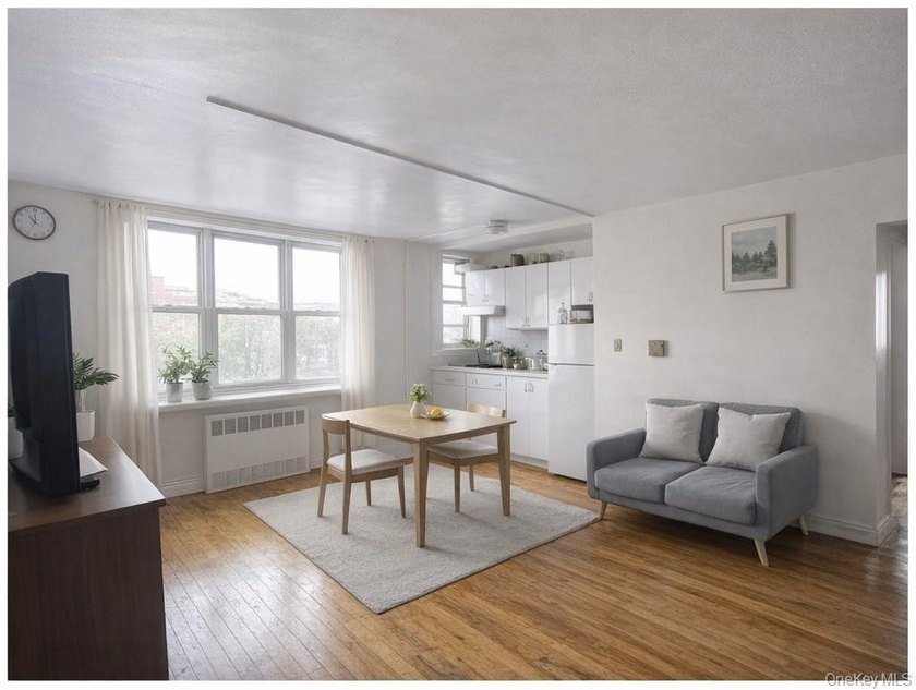 Sun-Filled 1BR Co-op in prime Flushing with Low Maintenance! - photo 4