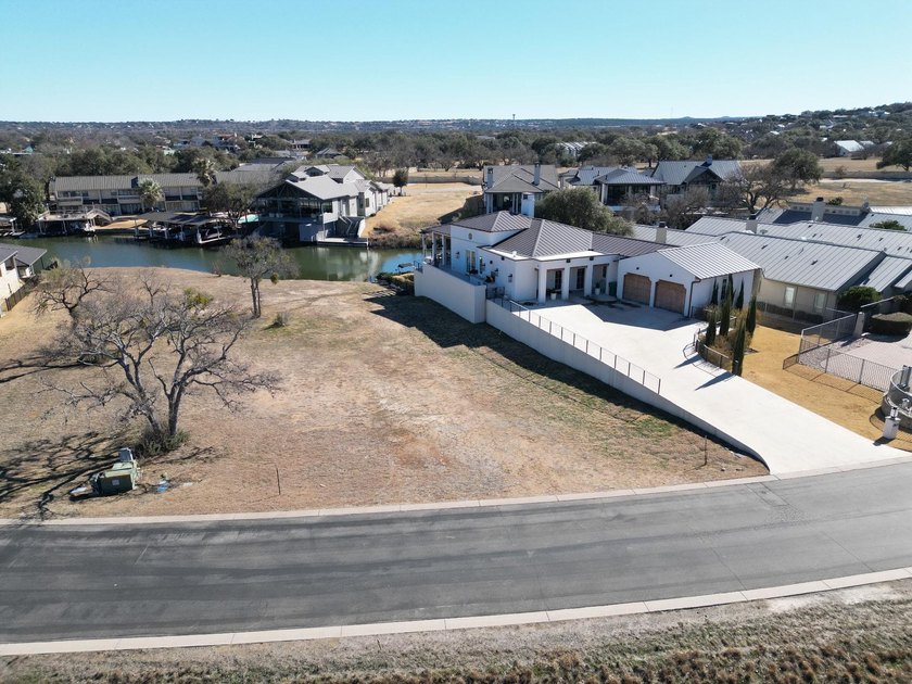 Waterfront lot to Lake LBJ on a quiet cove with open-water views - photo 6
