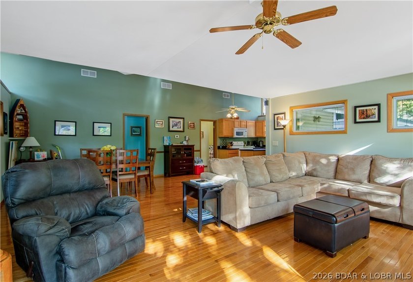 Looking for a 2-bedroom home in Lake Ozark sitting directly on - photo 15