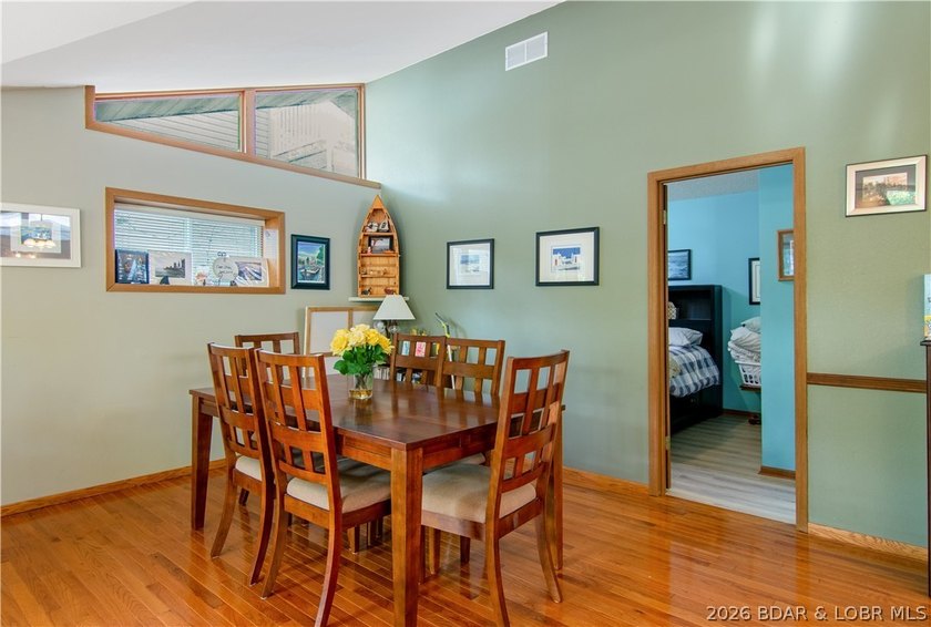 Looking for a 2-bedroom home in Lake Ozark sitting directly on - photo 27
