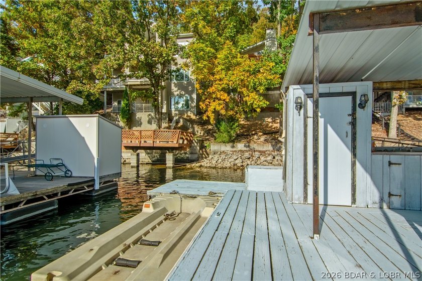 Looking for a 2-bedroom home in Lake Ozark sitting directly on - photo 39