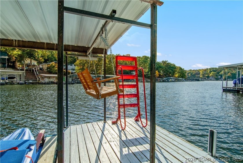 Looking for a 2-bedroom home in Lake Ozark sitting directly on - photo 40
