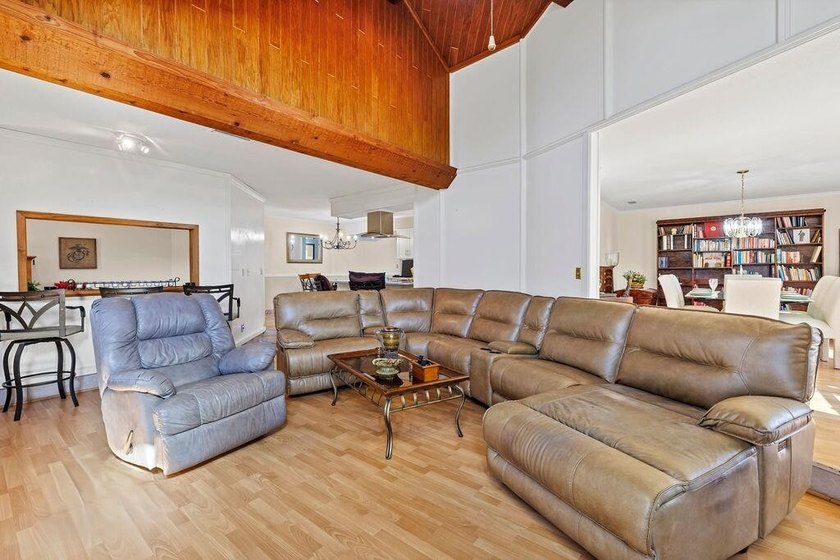 Corner-Lot Home with Pool (and a history) in desirable Indian - photo 9