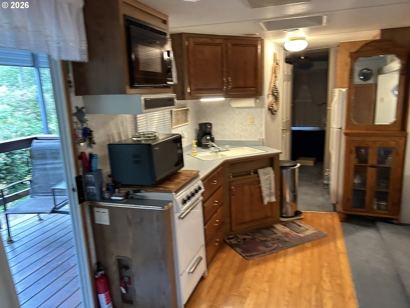Cozy and well-loved travel trailer in Coast Villagee enjoy all - photo 22