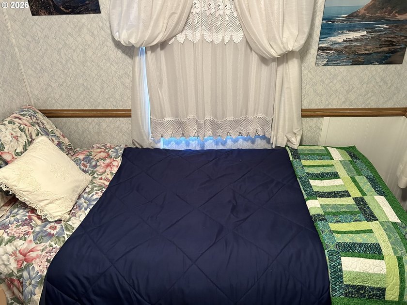 Cozy and well-loved travel trailer in Coast Villagee enjoy all - photo 24