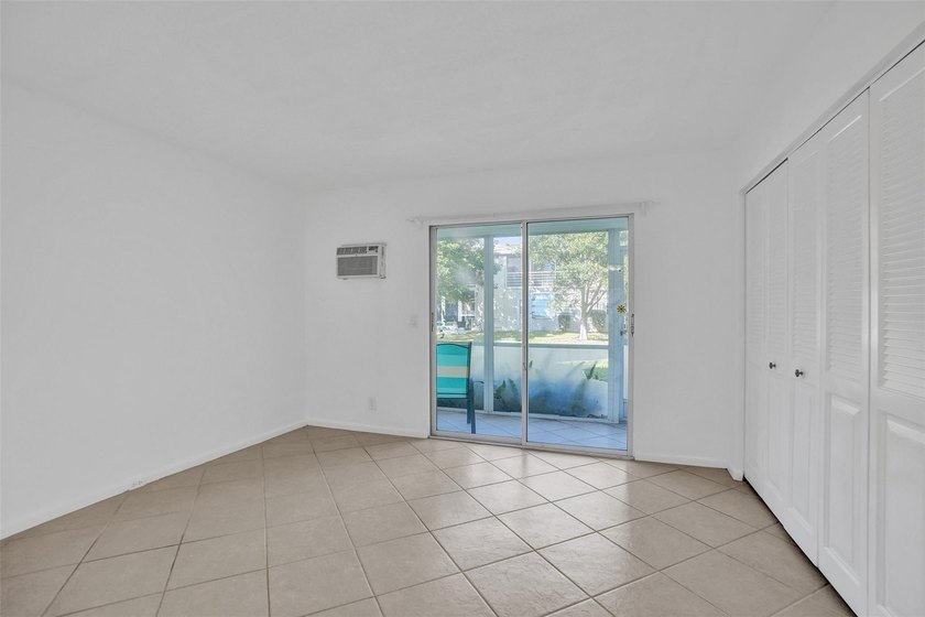 Charming Updated 1-BR/1-BA First-Floor Unit - Just 3.3 Miles to - photo 16