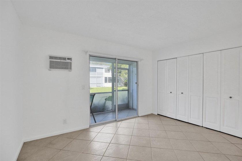 Charming Updated 1-BR/1-BA First-Floor Unit - Just 3.3 Miles to - photo 17